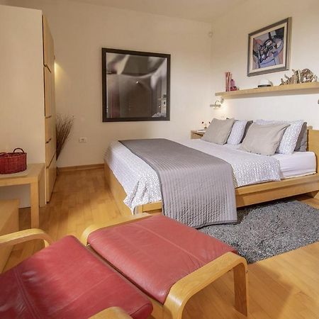 Villa Emili in Medulin - Haus für 4-5 Personen Exterior foto